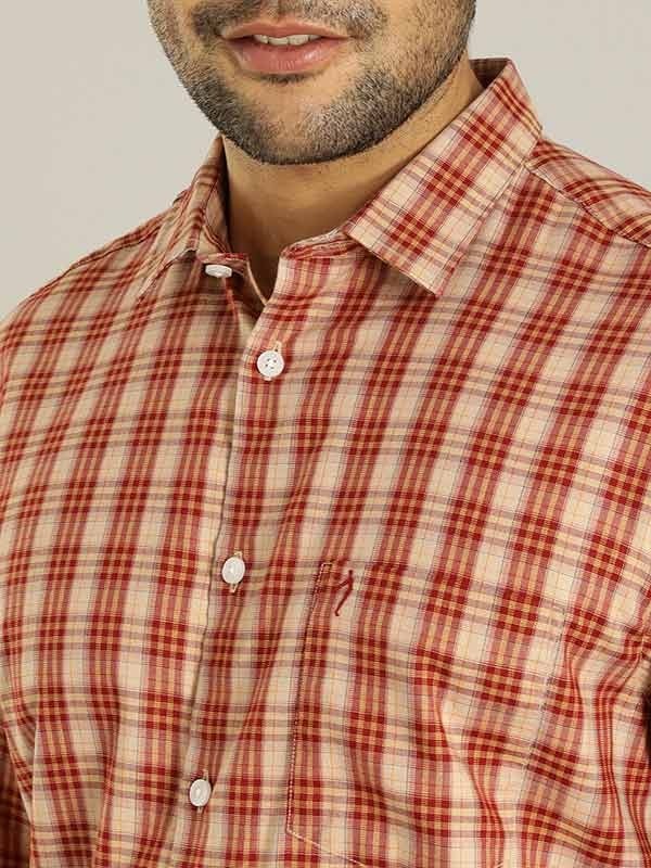Indian Terrain Men Checkered Maroon Shirt